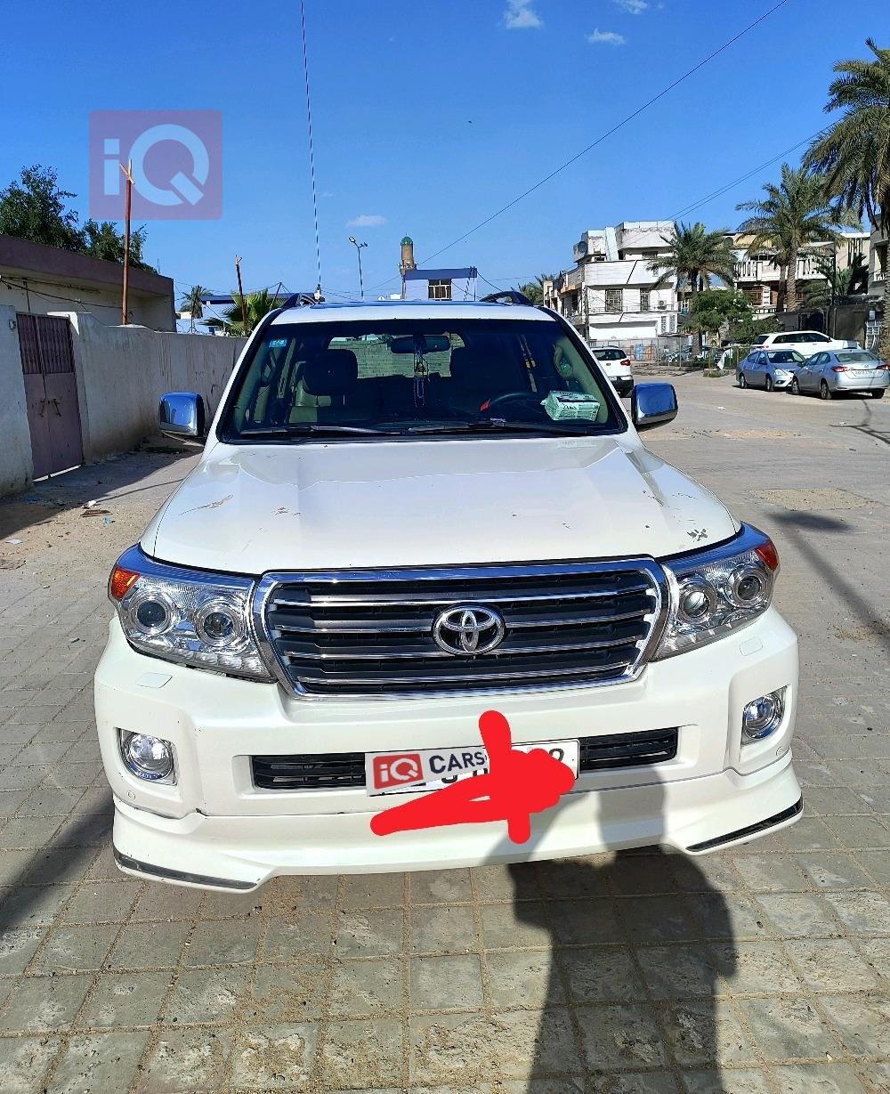 تويوتا لاندكروزر